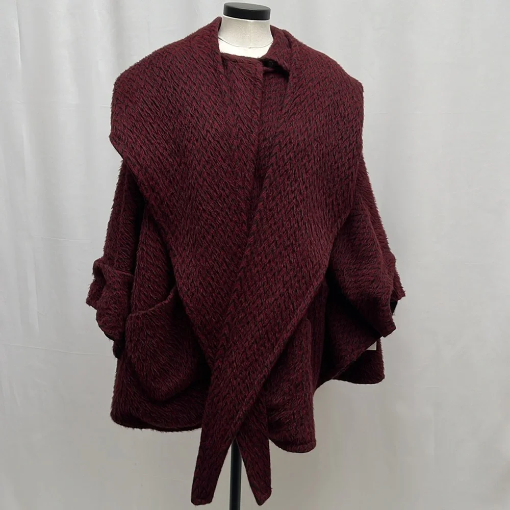 Lindsey Thornburg Burgundy/Black Chevron Alpaca Blend Shawl Cape Coat - Picture 2 of 16